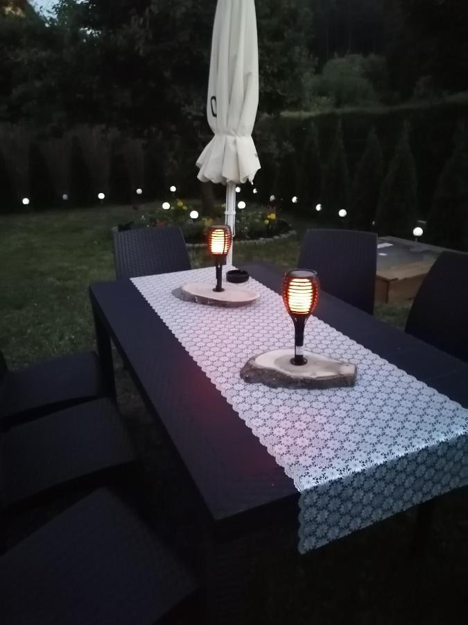 Dom Wakacyjny Gajowka Z Ogrodem Rzyki Luaran gambar